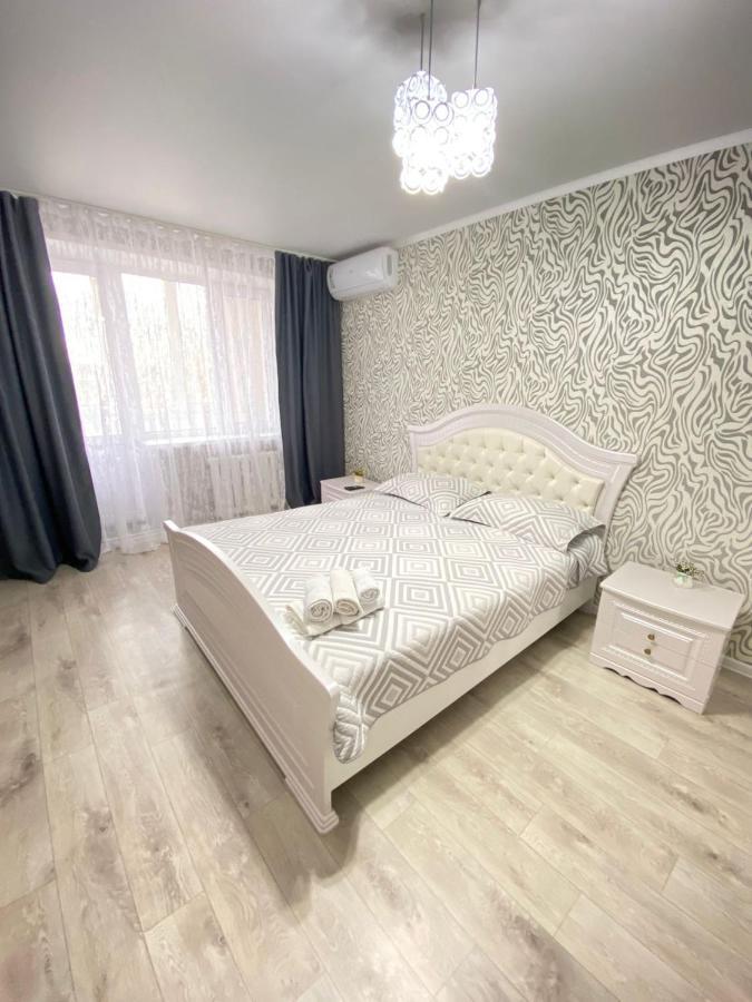 Вип 1Комн Айтиева 70 Oral Esterno foto